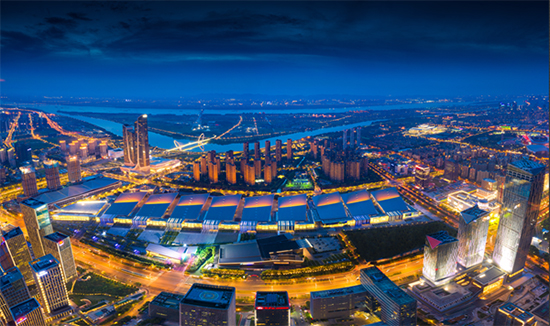 ����ʮ�ߌ�ȫ��ֲ����(li��n)ϵ�Ԓ��չ����ַ