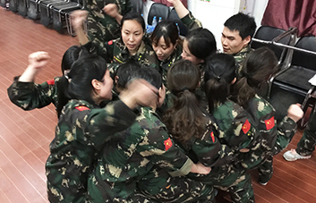 ���ˉ�(m��ng)�������ˈF(tu��n)�(du��)��ÿ��(g��)�˱،���(ji��n)����ȥ��