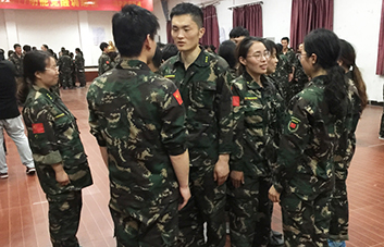 ���ڰl(f��)�F(xi��n)��߅������������߆݌�(du��)�e�˵�ٝ����