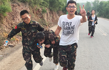 �](m��i)�б��˸��ߵ�ɽ���](m��i)�б��_���h(yu��n)��·��