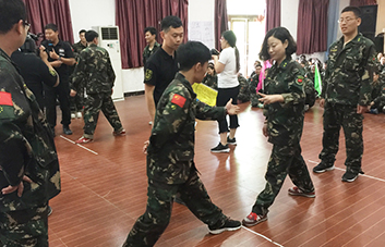 ��(d��ng)���¶��Q�ĕr(sh��)��ȫ�����(hu��)����׌·��